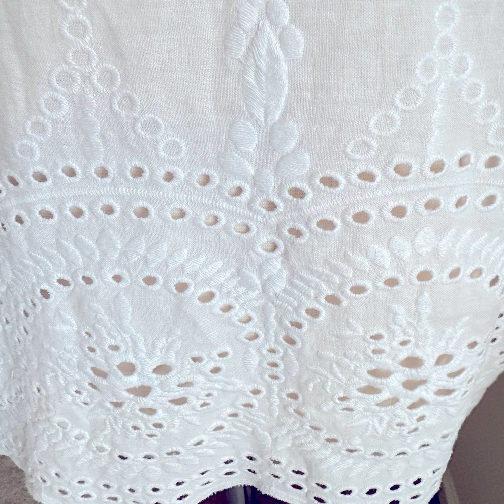 Rose & Thyme White Sleeveless Linen Blend Top With Eyelet Trim Size 1X - Picture 3 of 8